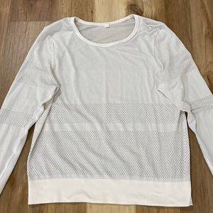 Lululemon top